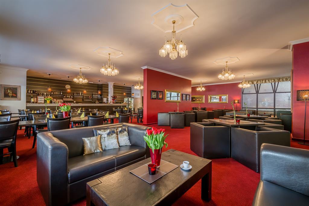 LIVE music night - 10.08.