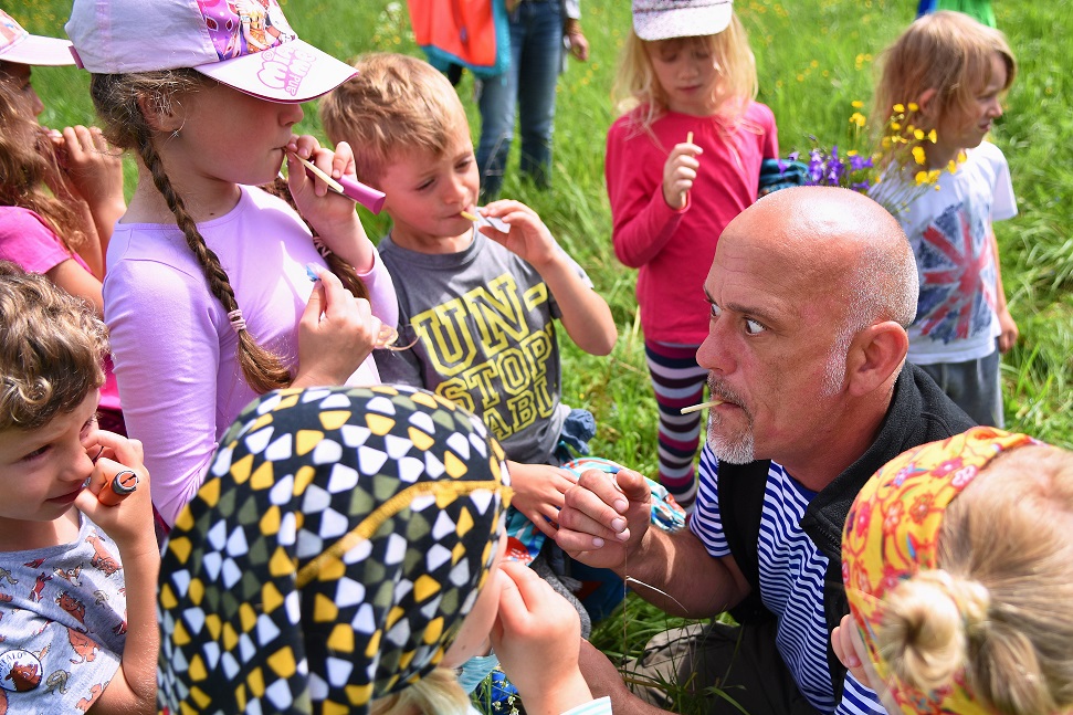 Bohatstvá ukryté v slove a tanci