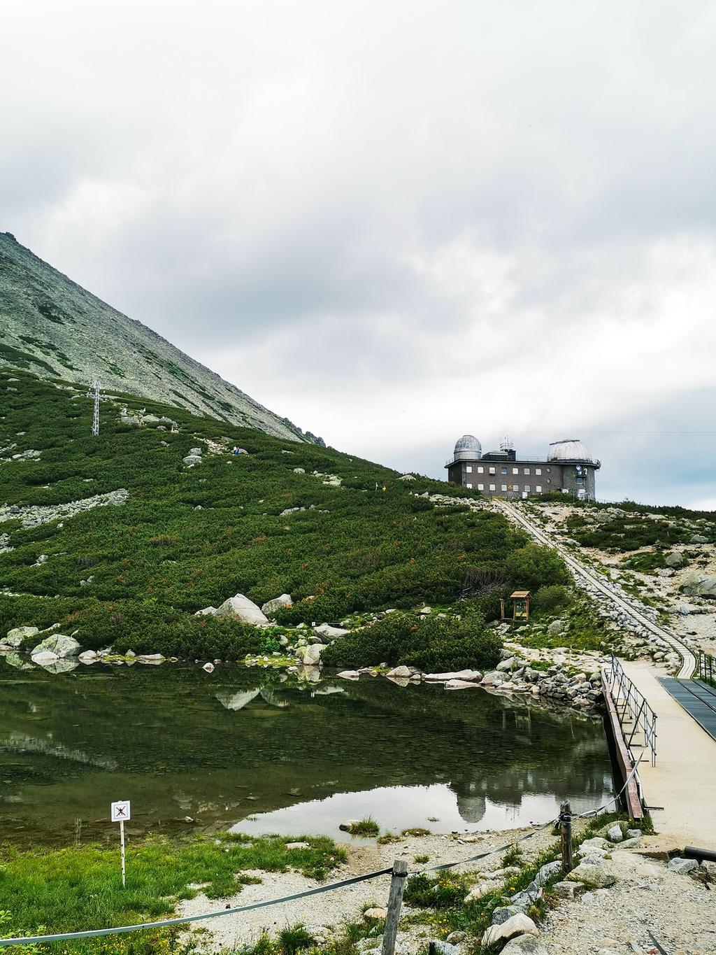 Astronomické observatórium na Skalnatom plese - Autor: Dominika Brezničanová