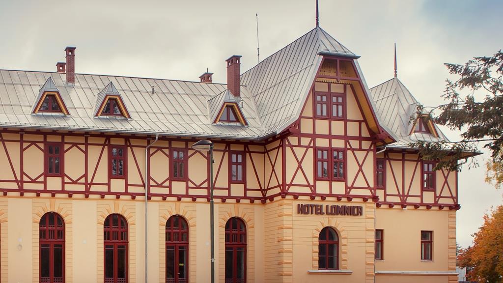 Klaviristi v kaviarni Mozart