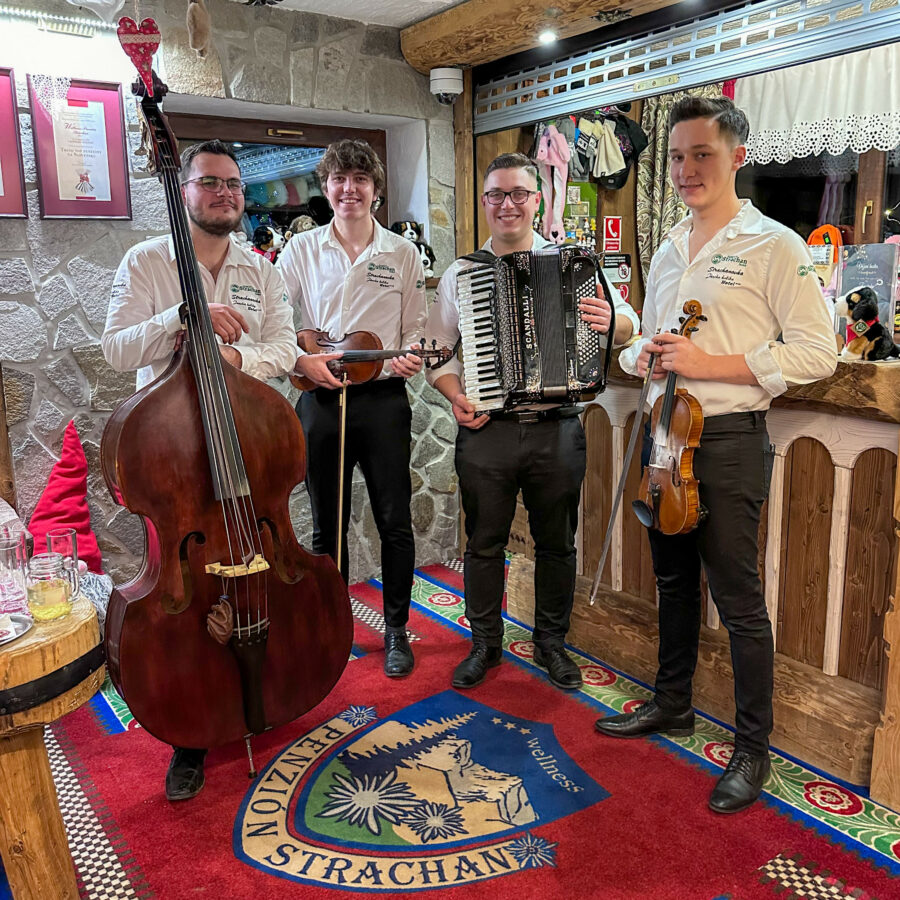 Goralská zábava s DINDA BAND